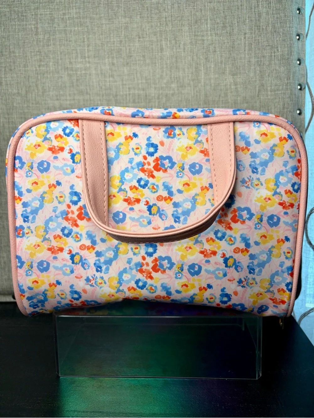 Jones New York travel cosmetic bag set